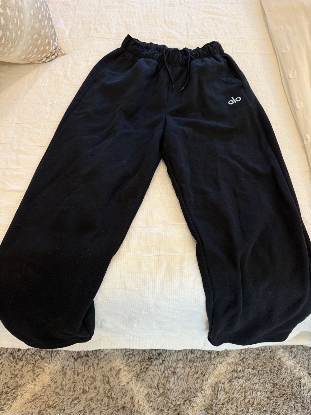 Alo Accoladr Black Drawstring Sweatpants - Picture 8 of 12